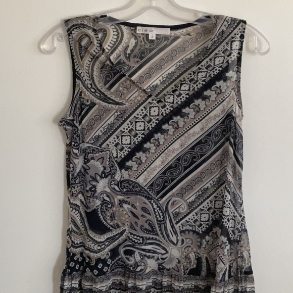 Cleo Women's Black and Gray Patterned Top - Picture 1 of 3